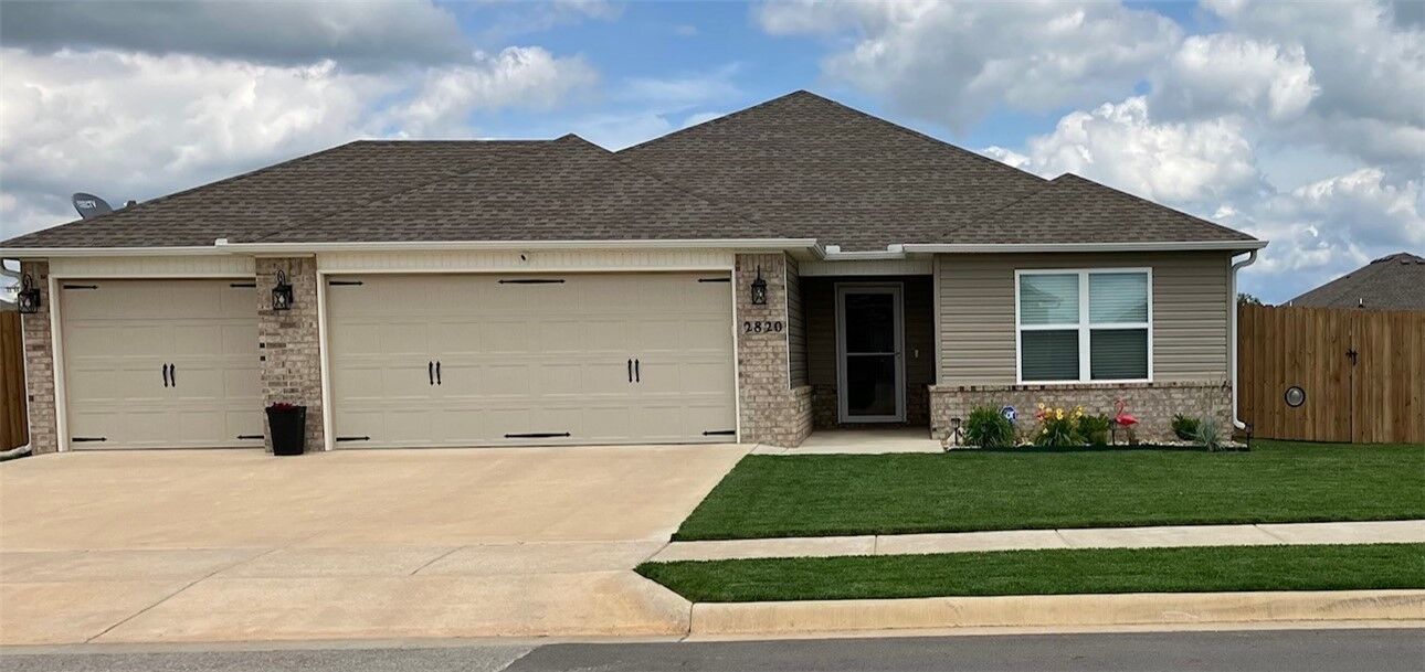 Property Photo:  2820 Gorman Street  AR 72751 