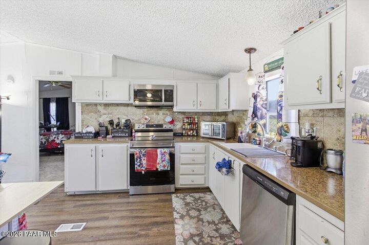 Property Photo:  8920 E Cheryl Drive  AZ 86314 