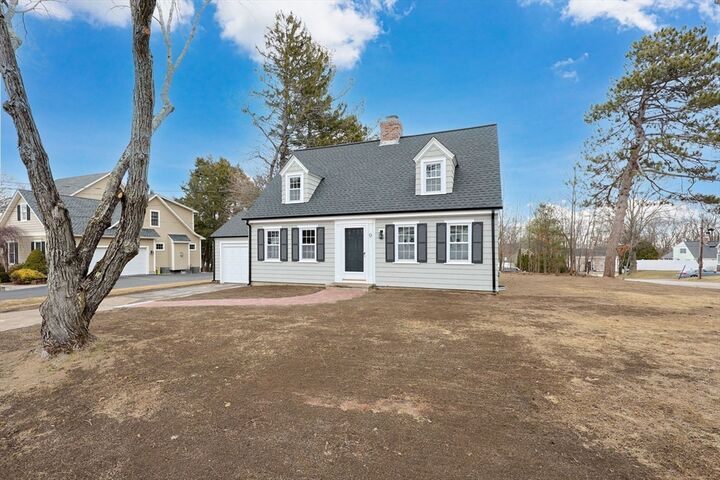 Property Photo:  9 Arnold Rd  MA 01545 