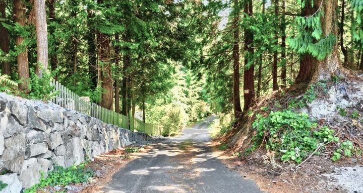 Property Photo:  157 Xx  72nd Avenue W  WA 98026 