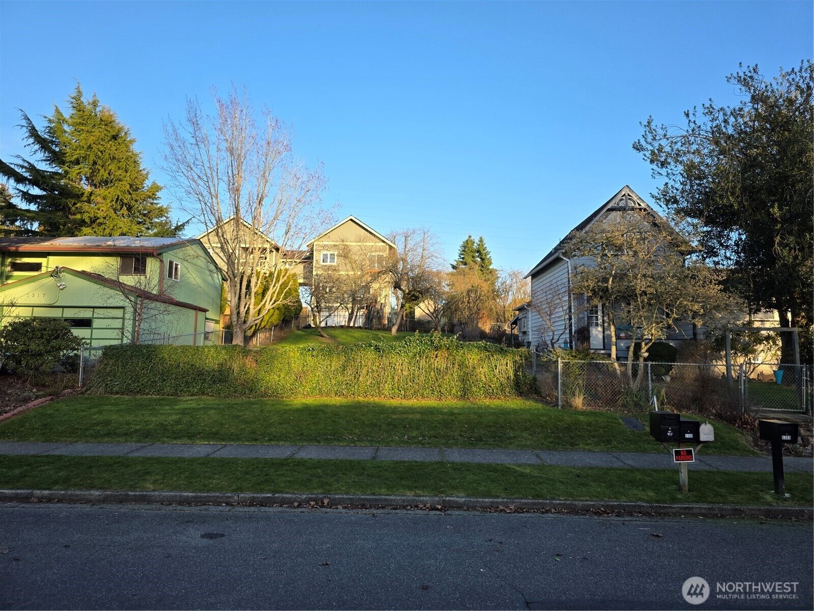 Property Photo:  1321  23rd Street  WA 98225 