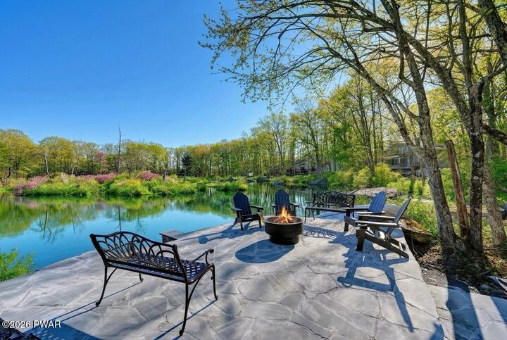 Property Photo:  107 Cliff Drive  PA 18428 