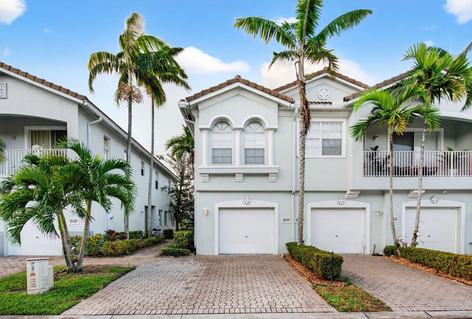 Property Photo:  3167 Laurel Ridge Circle  FL 33404 