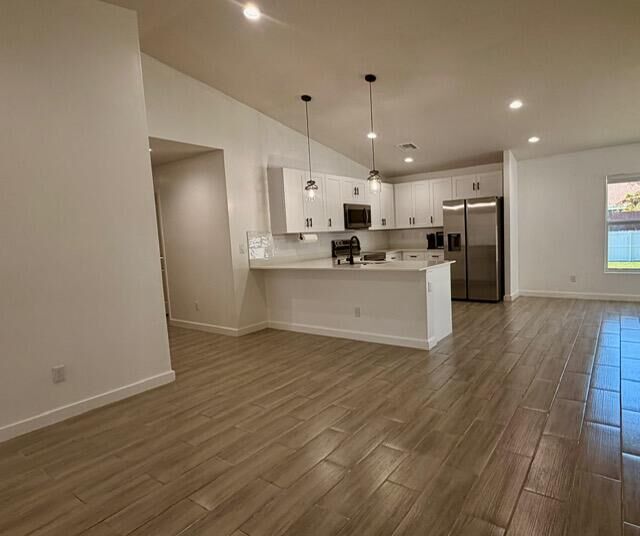 Property Photo:  2490 SE Bayshore Boulevard  FL 34984 