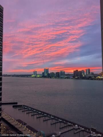 Property Photo: 300 Riverfront Drive 14-G MI 48226