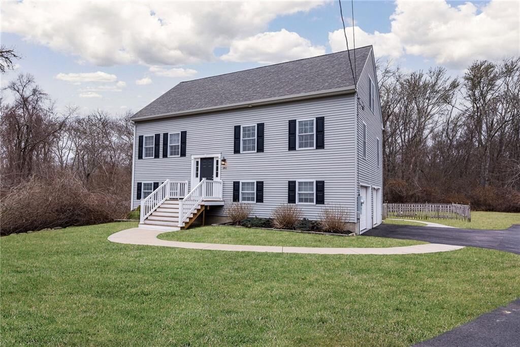 Property Photo:  261 Saugatucket Road  RI 02879 