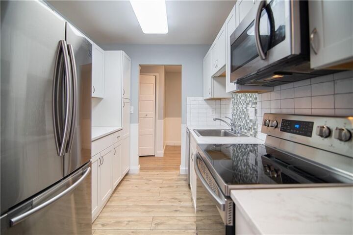 Property Photo:  23 Bullocks Point Avenue 4A  RI 02915 