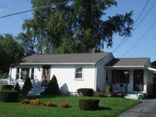 Property Photo:  33 Van Buren Street  RI 02888 