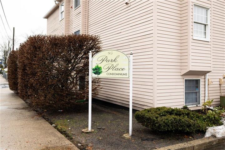 Property Photo:  95 Park Place 201  RI 02860 