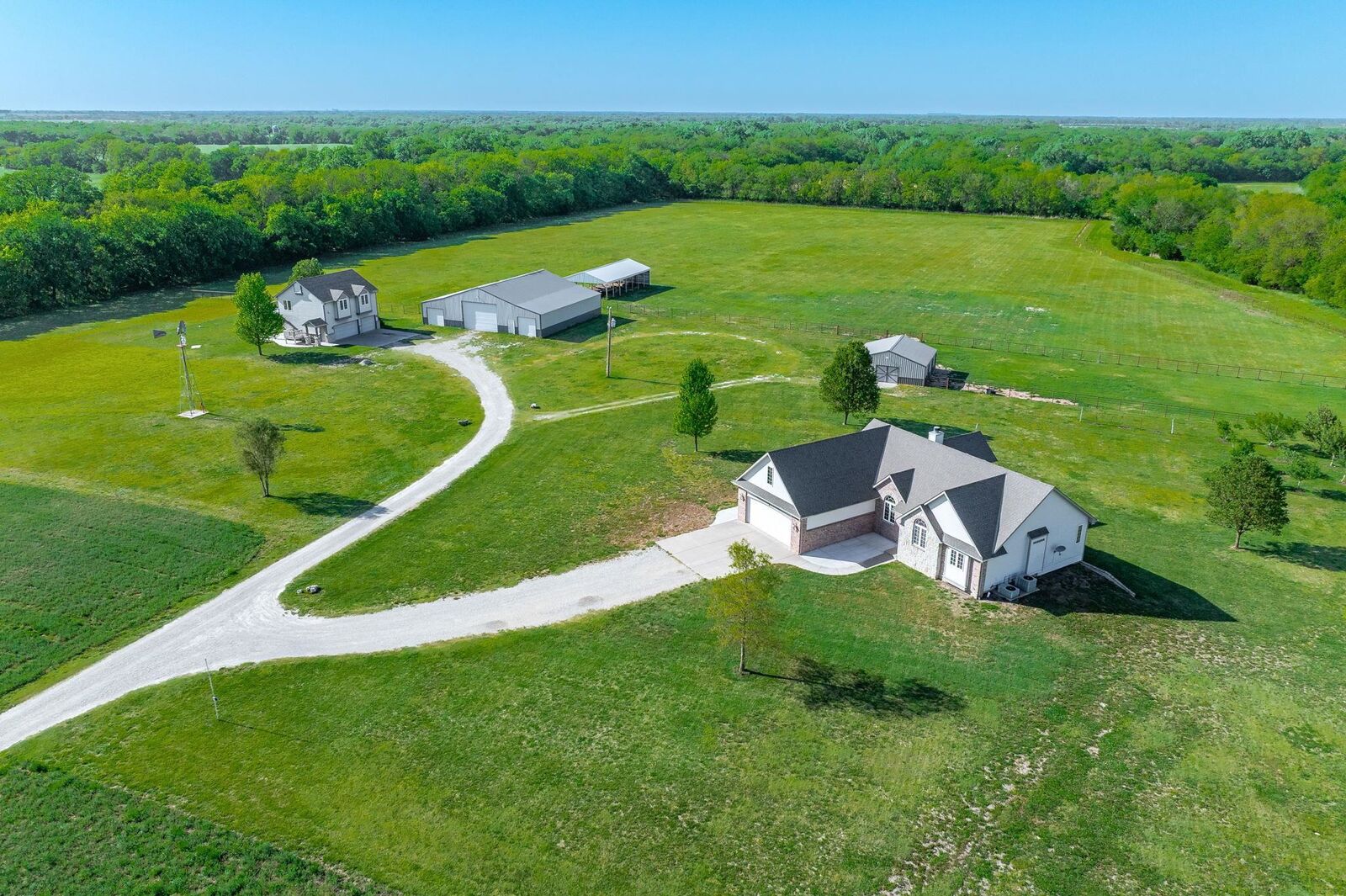 Property Photo:  656 E 110th Ave N  KS 67120-9029 