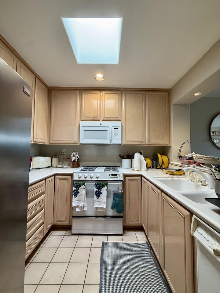 Property Photo:  453 Por La Mar Circle  CA 93103 