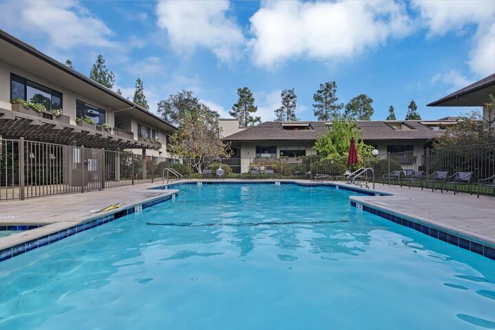 Property Photo:  2140 Santa Cruz Avenue D105  CA 94025 