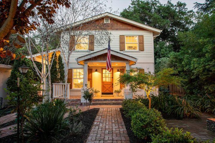 Property Photo:  46 Pleasant Street  CA 95030 