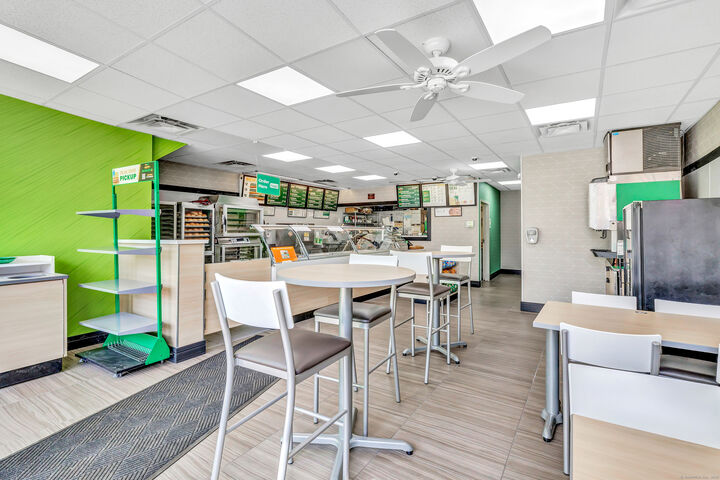 Property Photo:  78 Bank Street  CT 06483 