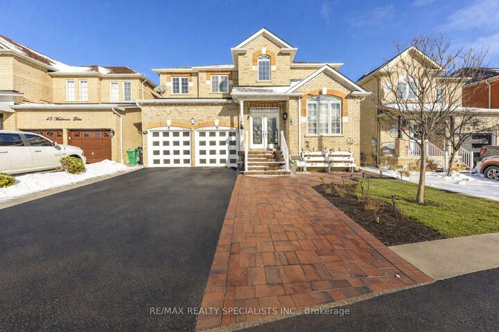 41 Madronna Gardens — photo 1