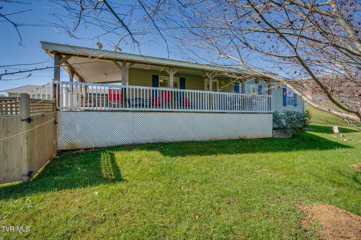 Property Photo: 4592 Cherokee Road TN 37659