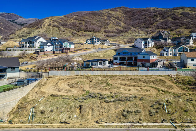 Property Photo: 198 N Moss Hill Dr E 118 UT 84010