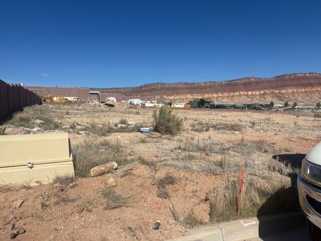 Property Photo:  425 Commerce St  UT 84737 