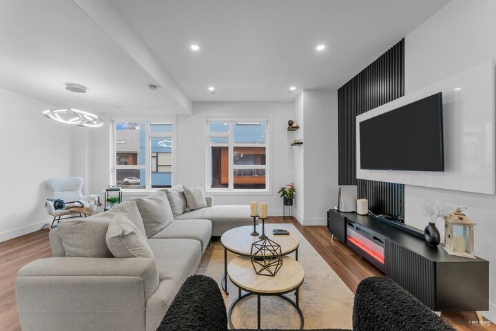 Property Photo: 5858 132 Street 33 BC V3X 1N1