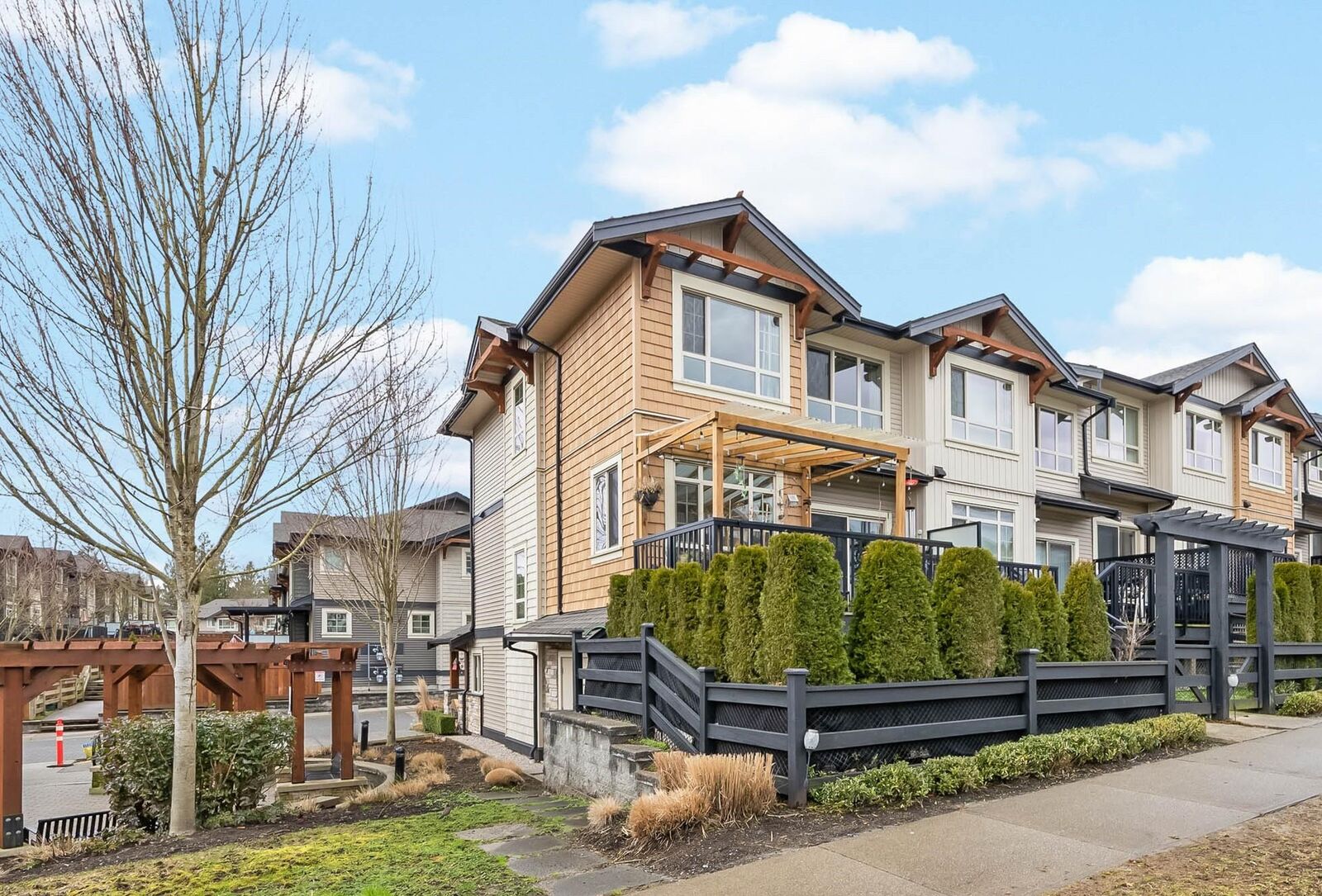 Photo de la propriété:  11305 240 Street 18  BC V2W 0J1 