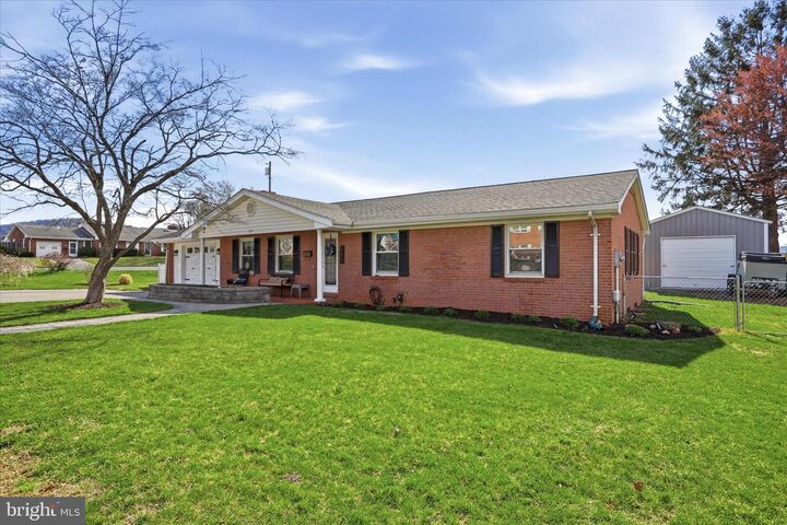 Property Photo:  713 Campbell Circle  VA 22630 