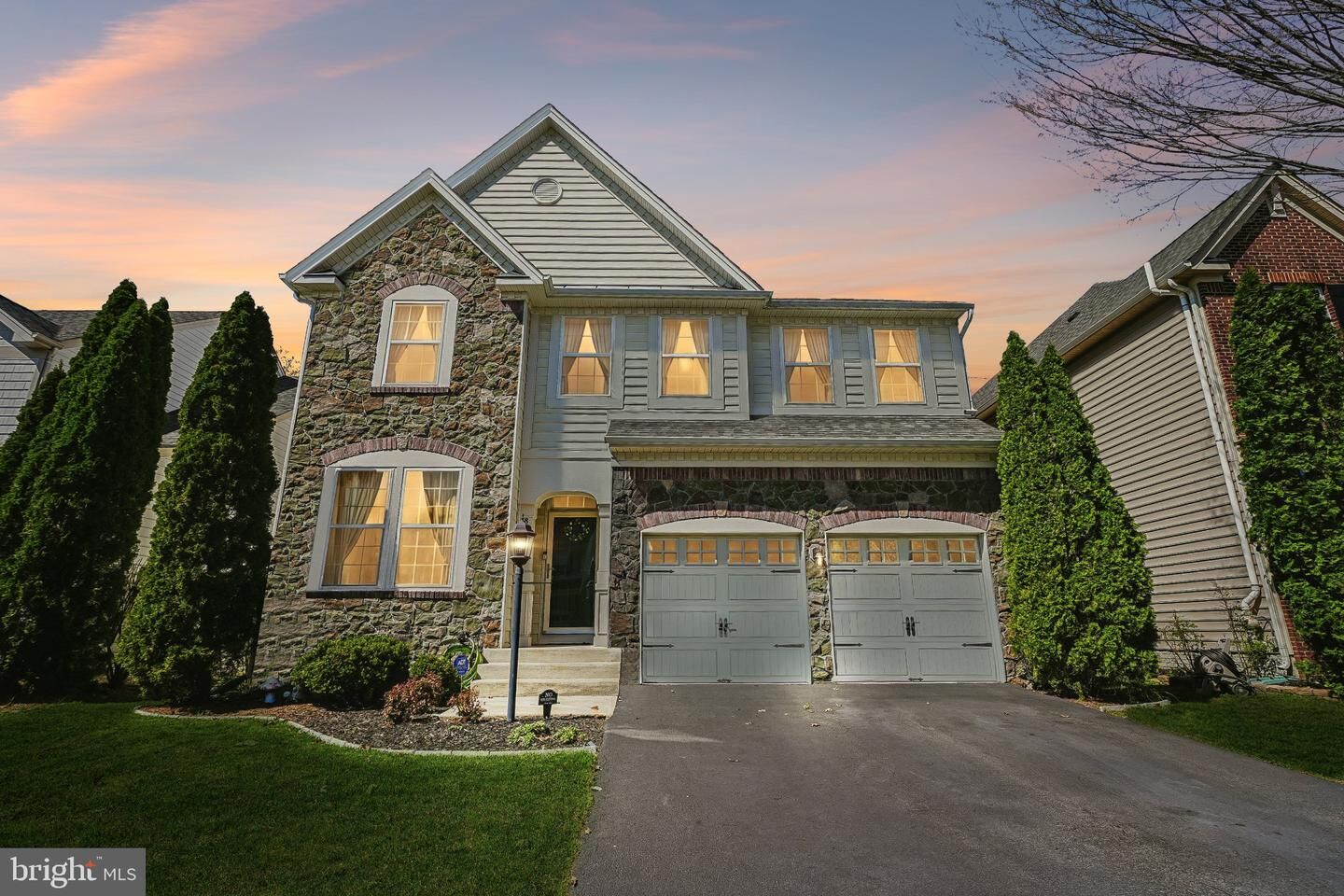 Property Photo:  8716 Raleigh Mews  VA 20155 