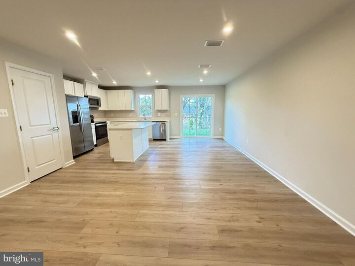 Property Photo:  647 Laurelwood Circle  VA 22601 