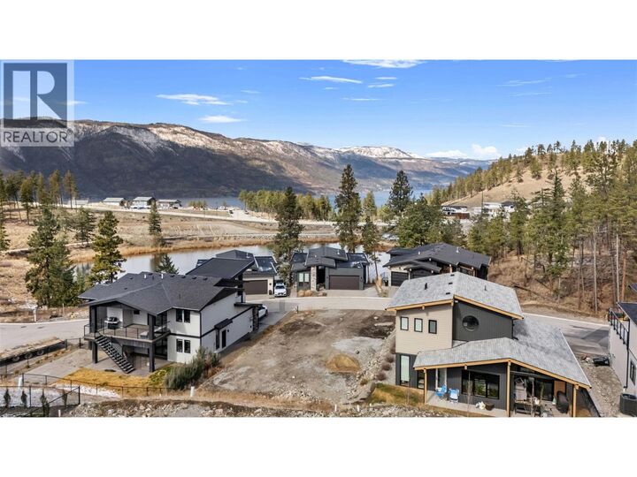 Photo de la propriété:  1960 Northern Flicker Court  BC V1V 0G3 