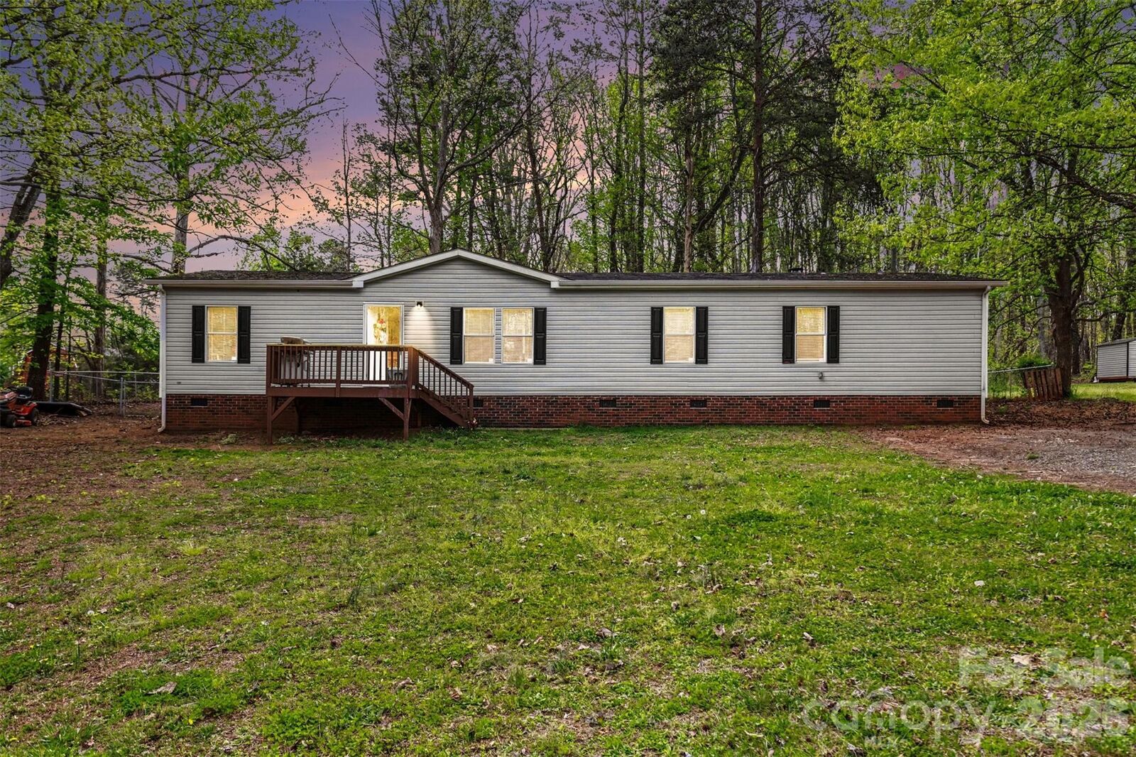 Property Photo:  5139 Pine Springs Drive  NC 28016 