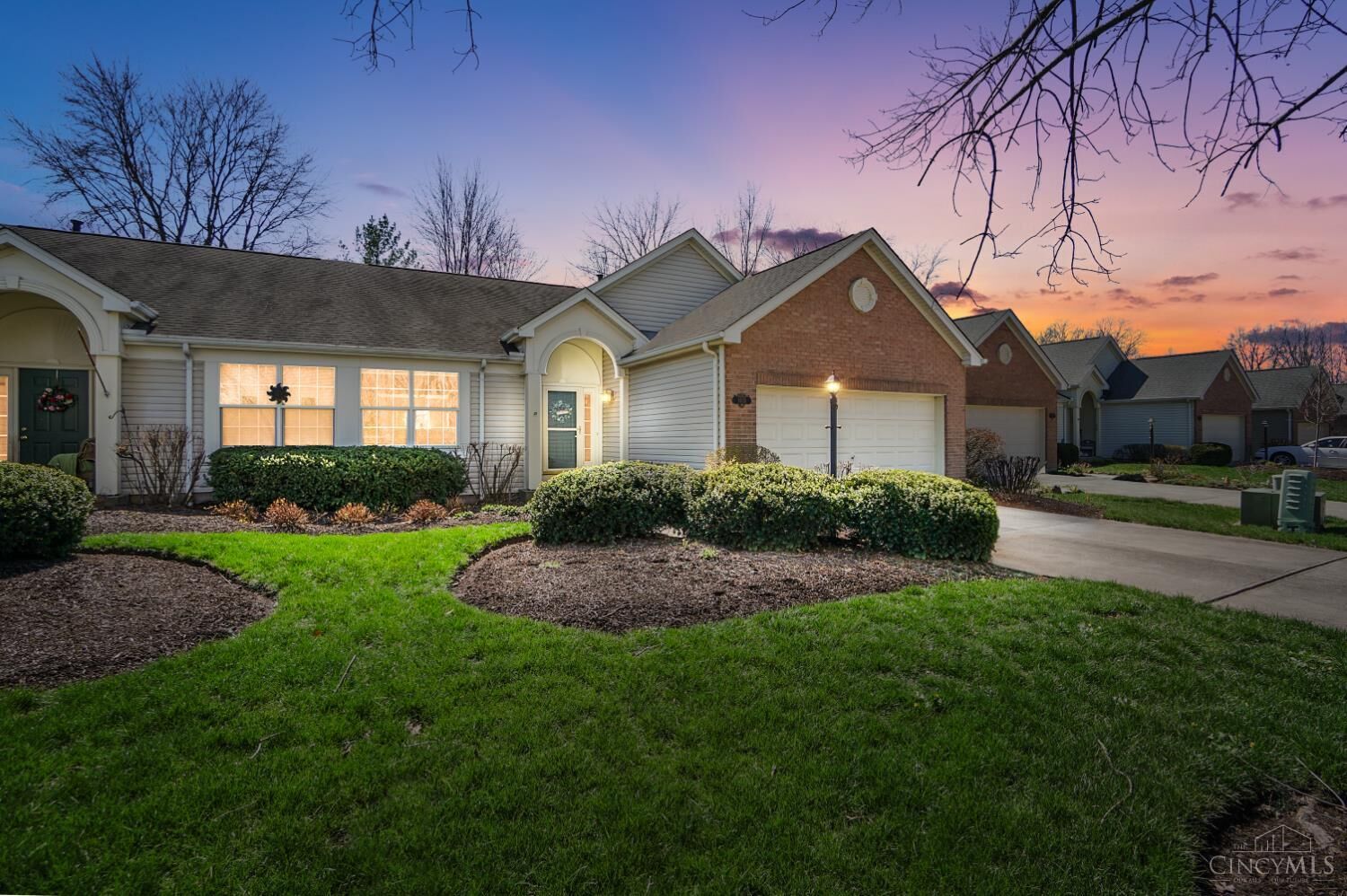Property Photo:  1013 Raintree Lane  OH 45039 