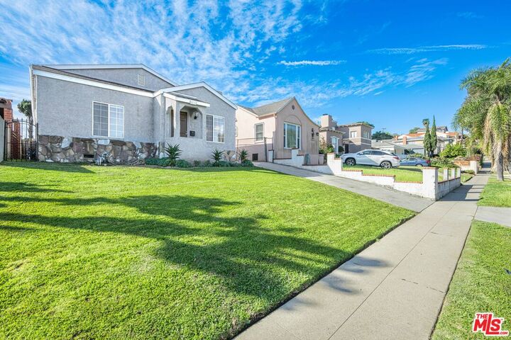 Property Photo:  4116 W 59th St  CA 90043 