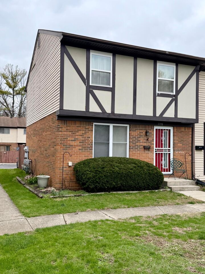 Property Photo:  2215 Noe Bixby Road  OH 43232 