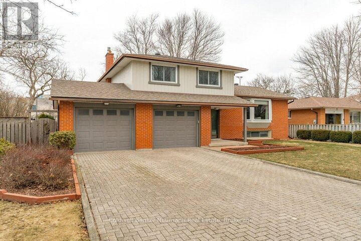 Property Photo:  15 Hickory Street  ON N1G 2X2 