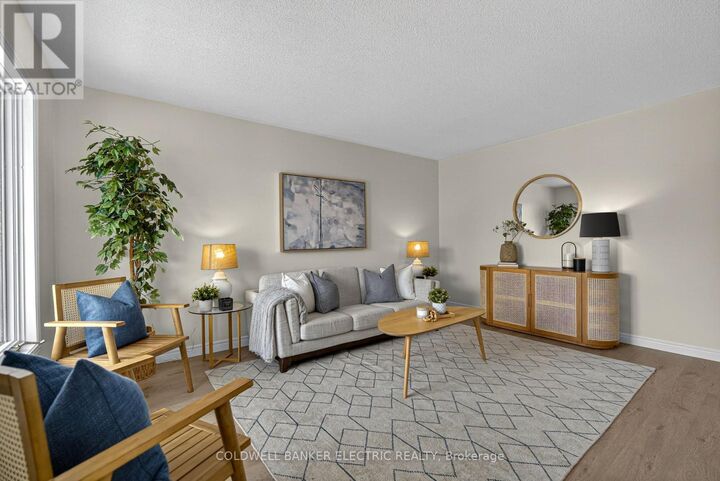 Property Photo:  329 Mary Street West  ON K9V 5X5 