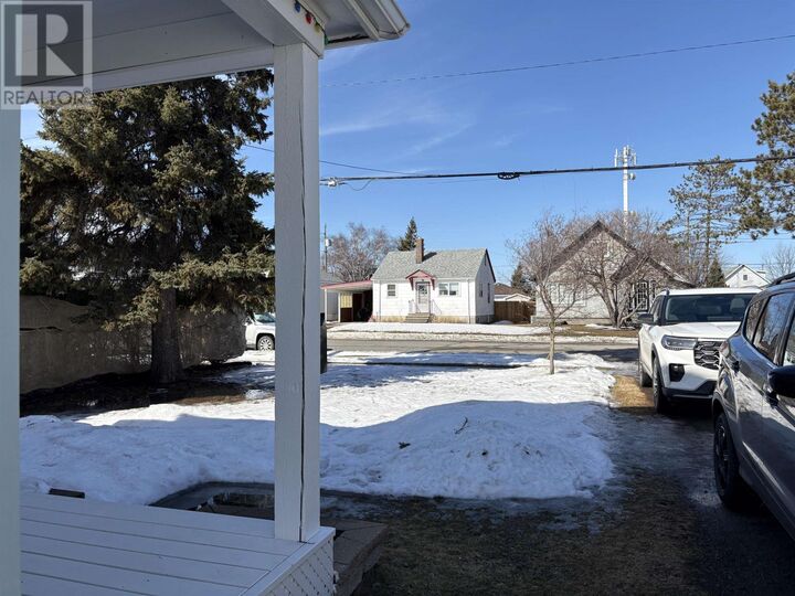 Photo de la propriété:  523 First St E  ON P9A 1L2 