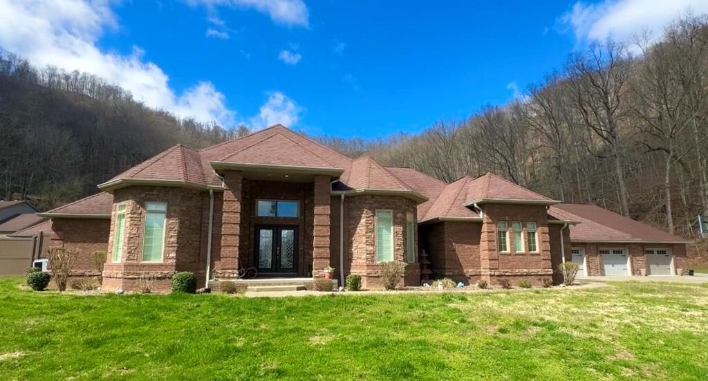 Property Photo:  470 Ziegler Drive  KY 41501 