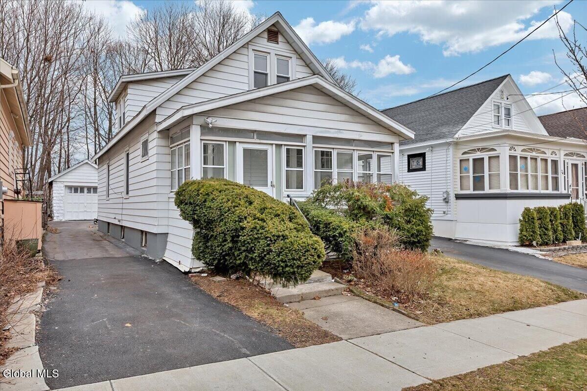 Property Photo: 72 Grandview Terrace NY 12202