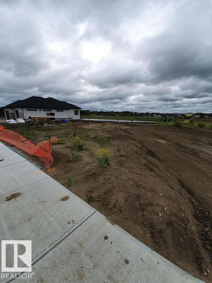 Property Photo:  9 Hayfield Grove  AB T8E 0A8 