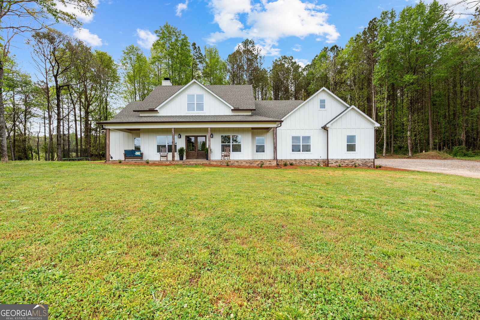 Property Photo:  302 Willowood Road  GA 30241 