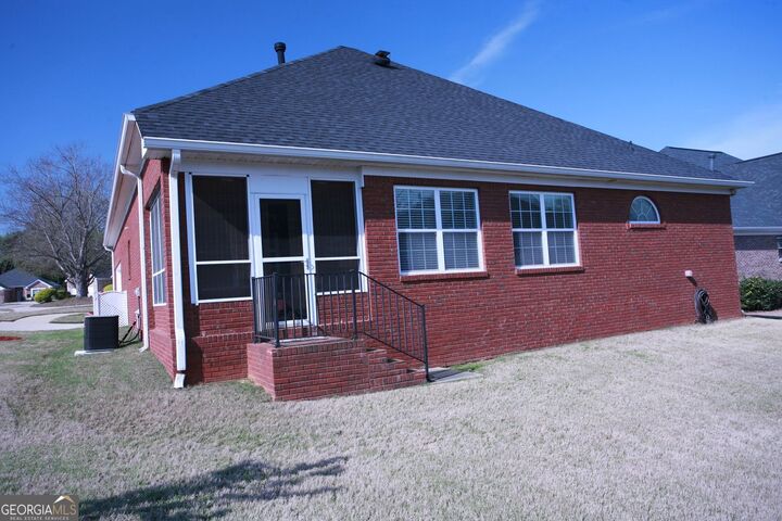 Property Photo:  401 Gracious Way  GA 30253 