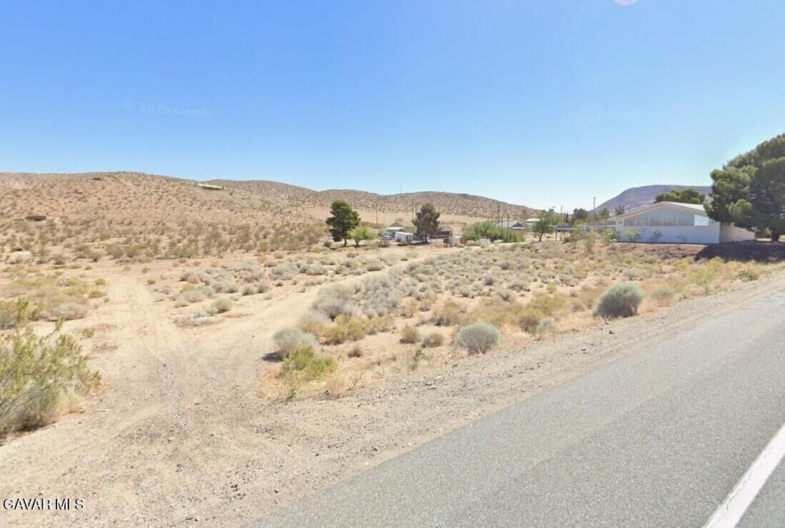 Property Photo: U.s. 395 &Amp Oompaul St CA 93528