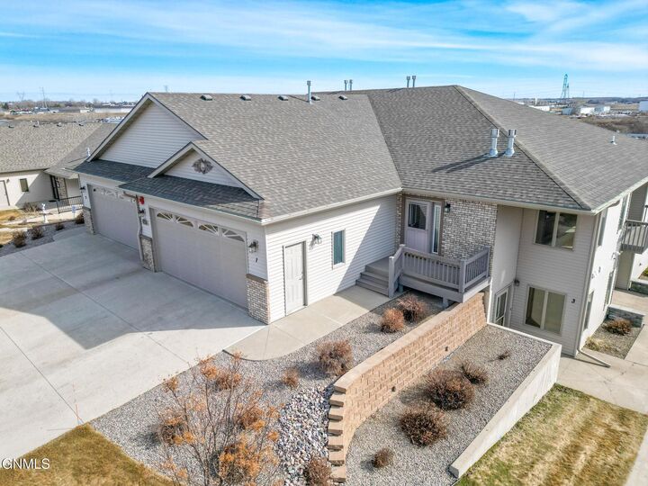 Property Photo: 1501 35th Street 1 ND 58501