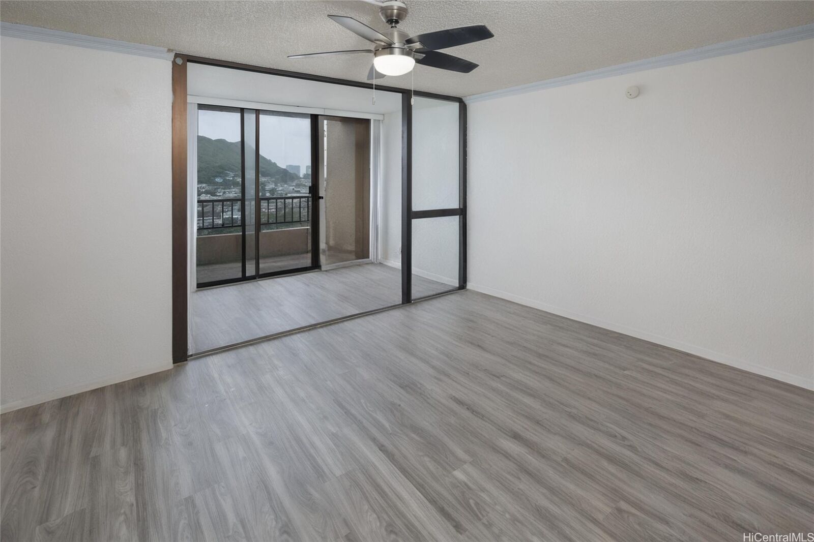 Property Photo:  55 S Judd Street 2004  HI 96817 