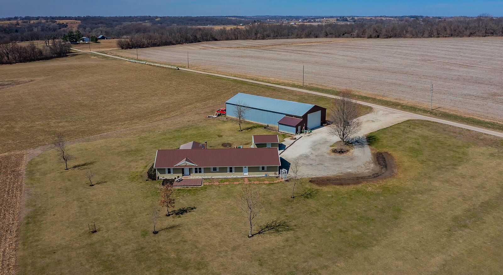 Property Photo:  5260 25th Avenue  IA 50211 