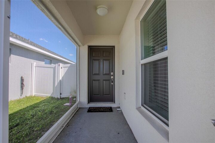 Property Photo:  6896 Pebblebrooke Way  FL 33541 