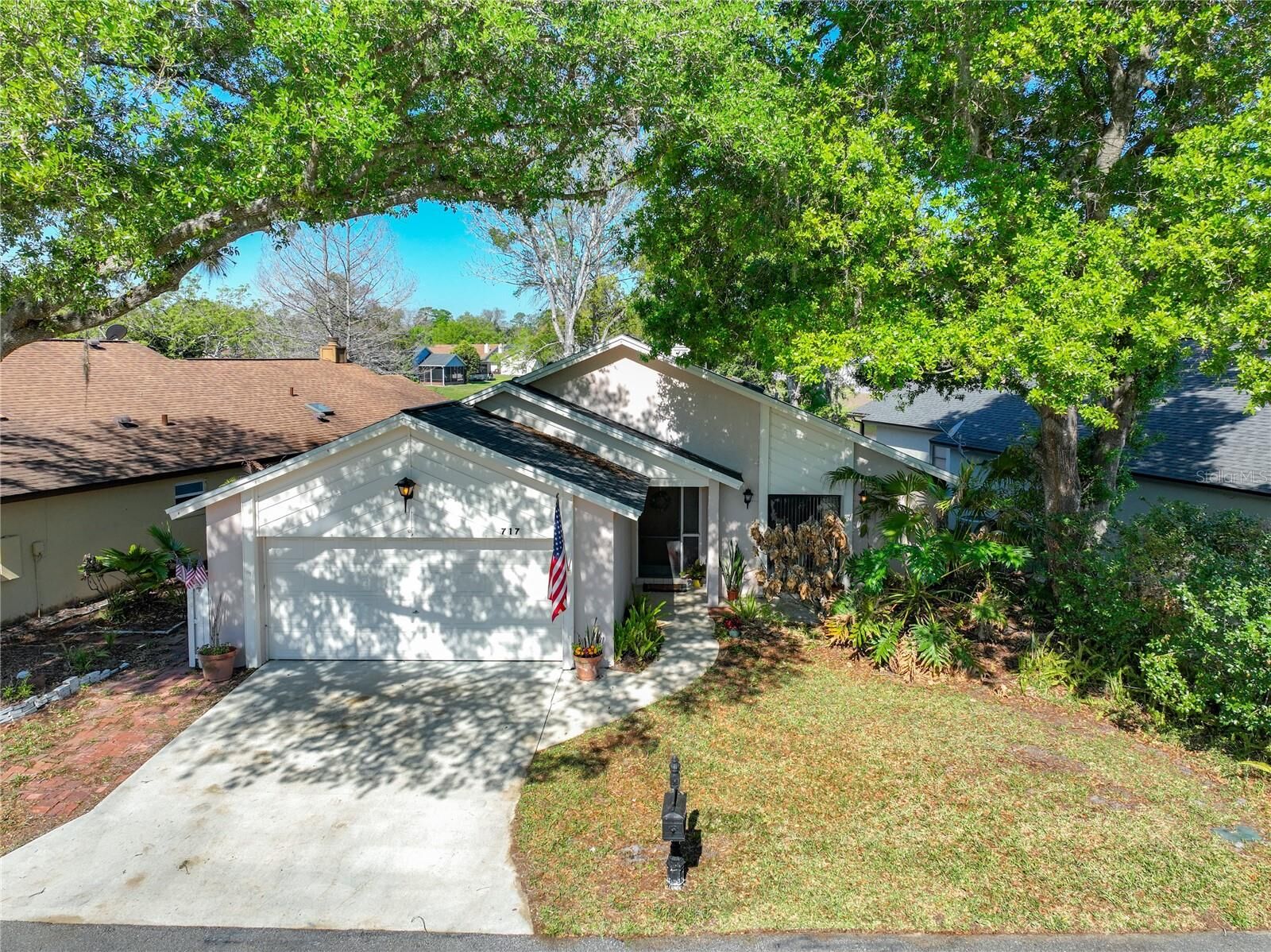 Property Photo:  717 Adidas Road  FL 32708 