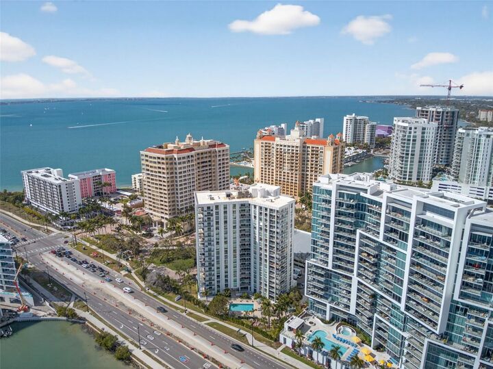 Property Photo:  1111 N Gulfstream Avenue 16D  FL 34236 