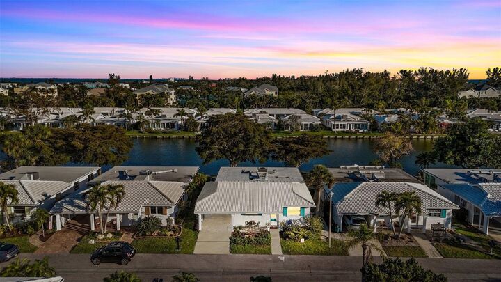 Property Photo:  604 Spanish Drive N  FL 34228 