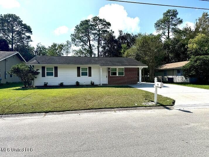Property Photo: 125 Linda Circle MS 39564