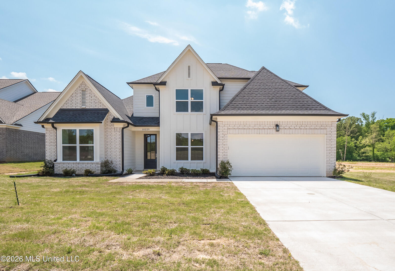 Property Photo:  261 Centerline Roper Loop  MS 38611 